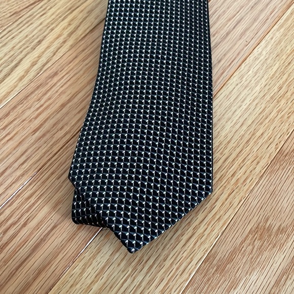 [Hugo Boss] men’s silk tie - Picture 2 of 5